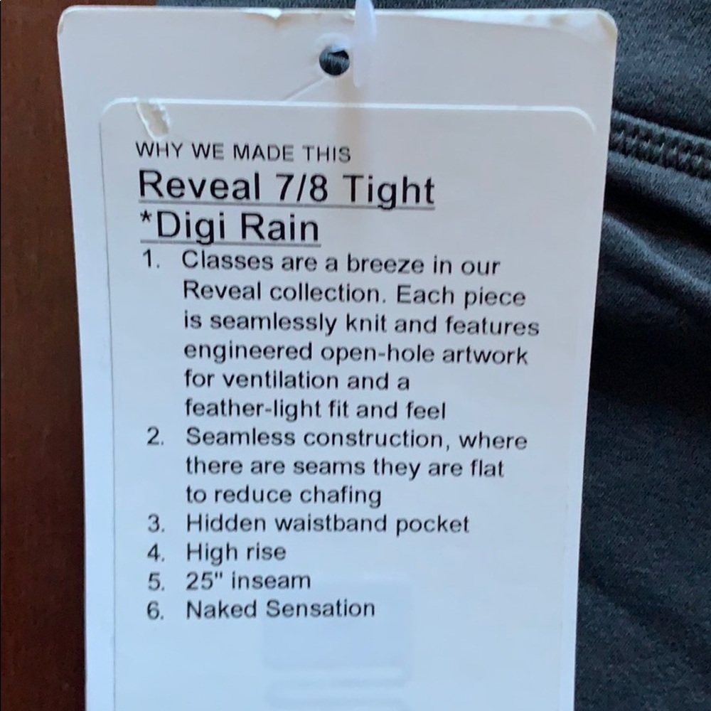NWT lululemon Reveal 7/8 Tight *Digi Rain - Picture 4 of 5